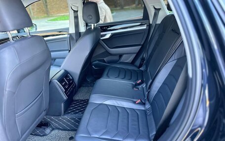 Volkswagen Touareg III, 2018 год, 4 899 999 рублей, 17 фотография