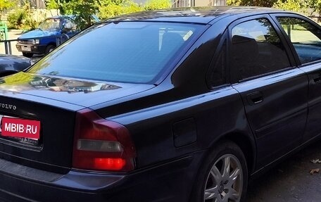 Volvo S80 II рестайлинг 2, 2001 год, 300 000 рублей, 1 фотография