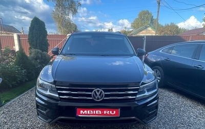 Volkswagen Tiguan II, 2019 год, 2 570 000 рублей, 1 фотография