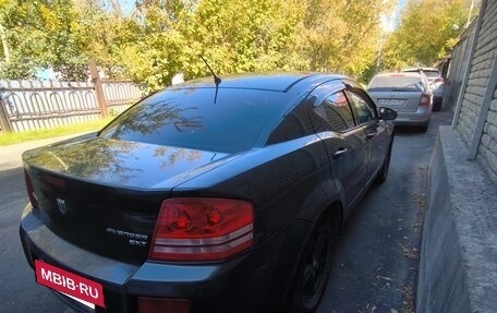 Dodge Avenger II рестайлинг, 2008 год, 600 000 рублей, 3 фотография