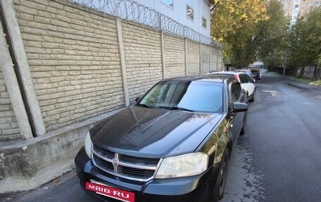Dodge Avenger II рестайлинг, 2008 год, 600 000 рублей, 2 фотография