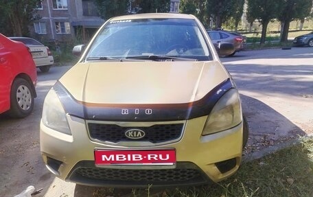 KIA Rio II, 2010 год, 600 000 рублей, 1 фотография