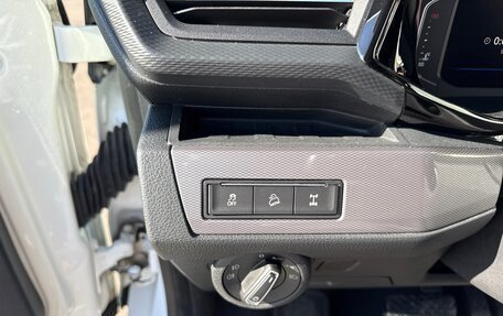 Volkswagen Multivan T6 рестайлинг, 2020 год, 6 500 000 рублей, 9 фотография
