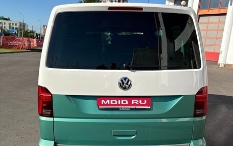 Volkswagen Multivan T6 рестайлинг, 2020 год, 6 500 000 рублей, 3 фотография