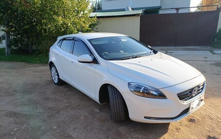 Volvo V40 II рестайлинг, 2015 год, 1 250 000 рублей, 10 фотография