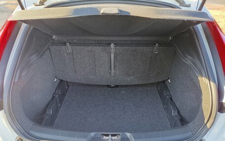 Volvo V40 II рестайлинг, 2015 год, 1 250 000 рублей, 6 фотография