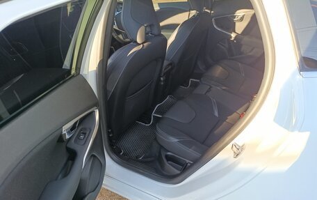 Volvo V40 II рестайлинг, 2015 год, 1 250 000 рублей, 12 фотография
