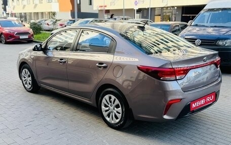 KIA Rio IV, 2018 год, 997 000 рублей, 4 фотография