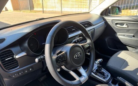 KIA Rio IV, 2018 год, 997 000 рублей, 12 фотография