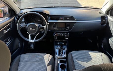 KIA Rio IV, 2018 год, 997 000 рублей, 18 фотография