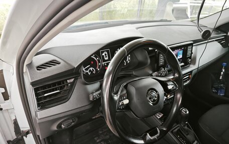 Skoda Rapid II, 2020 год, 1 650 000 рублей, 20 фотография