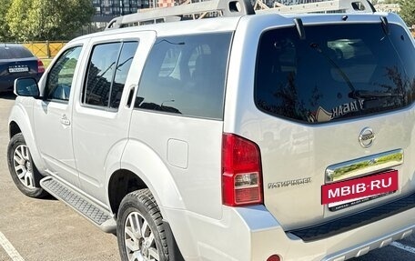 Nissan Pathfinder, 2012 год, 2 300 000 рублей, 10 фотография