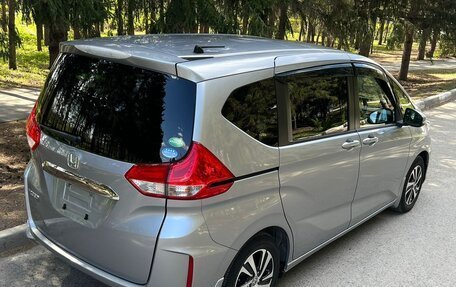 Honda Freed II, 2017 год, 1 612 000 рублей, 6 фотография