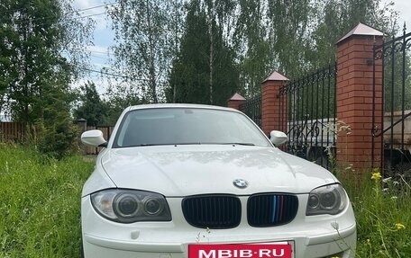 BMW 1 серия, 2011 год, 700 000 рублей, 4 фотография