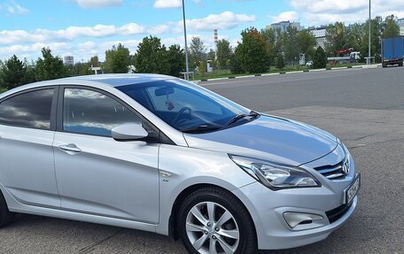 Hyundai Solaris II рестайлинг, 2015 год, 1 100 000 рублей, 6 фотография