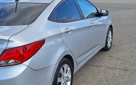 Hyundai Solaris II рестайлинг, 2015 год, 1 100 000 рублей, 16 фотография