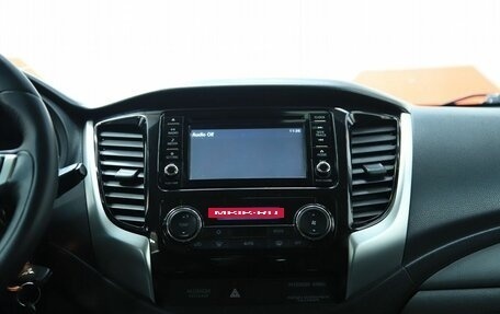 Mitsubishi L200 IV рестайлинг, 2018 год, 2 450 000 рублей, 13 фотография