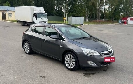 Opel Astra J, 2011 год, 670 000 рублей, 7 фотография