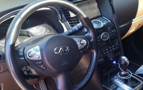 Infiniti FX II, 2009 год, 1 350 000 рублей, 10 фотография