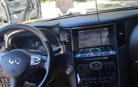 Infiniti FX II, 2009 год, 1 350 000 рублей, 11 фотография