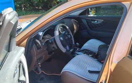 Infiniti FX II, 2009 год, 1 350 000 рублей, 21 фотография