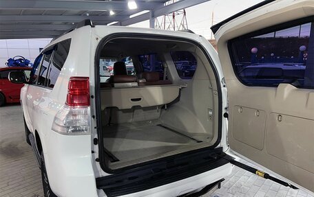 Toyota Land Cruiser Prado 150 рестайлинг 2, 2011 год, 2 349 000 рублей, 9 фотография