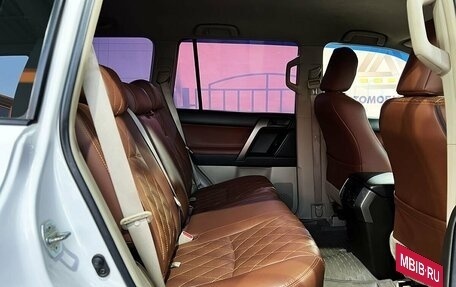 Toyota Land Cruiser Prado 150 рестайлинг 2, 2011 год, 2 349 000 рублей, 13 фотография