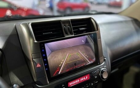 Toyota Land Cruiser Prado 150 рестайлинг 2, 2011 год, 2 349 000 рублей, 14 фотография