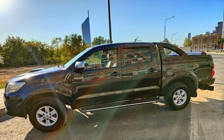 Toyota Hilux VII, 2013 год, 1 900 000 рублей, 2 фотография