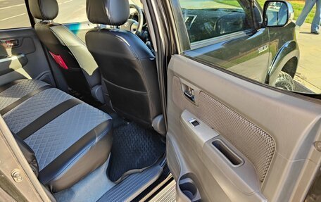 Toyota Hilux VII, 2013 год, 1 900 000 рублей, 11 фотография