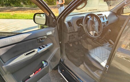 Toyota Hilux VII, 2013 год, 1 900 000 рублей, 7 фотография