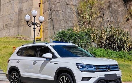 Volkswagen Tharu, 2022 год, 1 915 000 рублей, 3 фотография