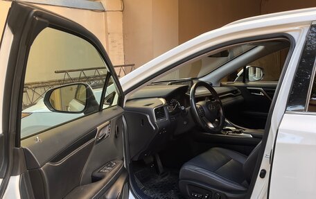 Lexus RX IV рестайлинг, 2018 год, 3 800 000 рублей, 6 фотография