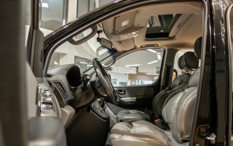 Hyundai Grand Starex Grand Starex I рестайлинг 2, 2014 год, 1 895 000 рублей, 7 фотография