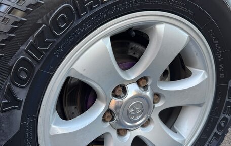 Toyota Land Cruiser Prado 120 рестайлинг, 2007 год, 1 800 000 рублей, 17 фотография