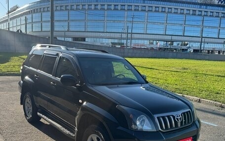 Toyota Land Cruiser Prado 120 рестайлинг, 2007 год, 1 800 000 рублей, 5 фотография