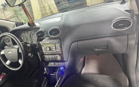 Ford Focus II рестайлинг, 2006 год, 550 000 рублей, 6 фотография
