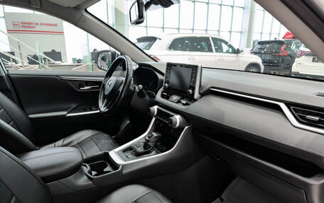 Toyota RAV4, 2020 год, 2 799 000 рублей, 11 фотография