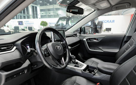 Toyota RAV4, 2020 год, 2 799 000 рублей, 16 фотография