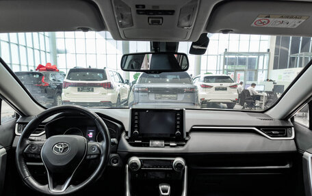 Toyota RAV4, 2020 год, 2 799 000 рублей, 14 фотография