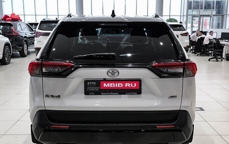 Toyota RAV4, 2020 год, 2 799 000 рублей, 6 фотография