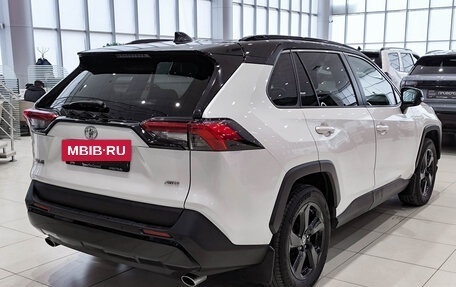 Toyota RAV4, 2020 год, 2 799 000 рублей, 5 фотография