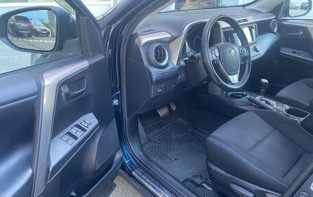 Toyota RAV4, 2018 год, 1 939 000 рублей, 8 фотография