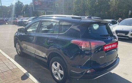 Toyota RAV4, 2018 год, 1 939 000 рублей, 7 фотография