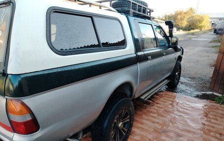 Mitsubishi L200 III рестайлинг, 1997 год, 800 000 рублей, 5 фотография
