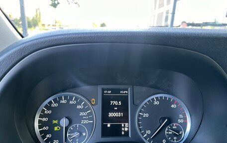 Mercedes-Benz Vito, 2016 год, 3 099 000 рублей, 16 фотография