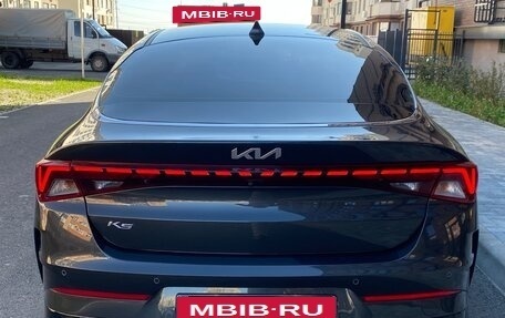 KIA K5, 2021 год, 2 350 000 рублей, 5 фотография