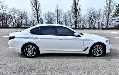 BMW 5 серия, 2018 год, 2 895 000 рублей, 8 фотография