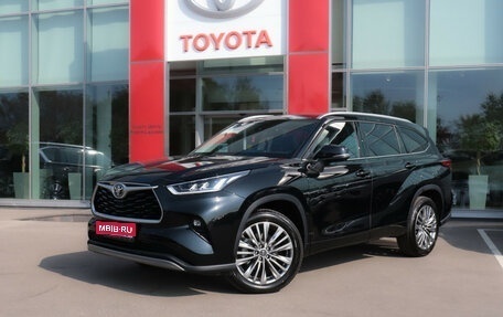 Toyota Highlander, 2024 год, 6 890 000 рублей, 1 фотография