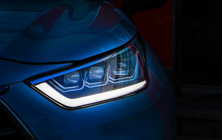 Toyota Highlander, 2024 год, 6 890 000 рублей, 28 фотография